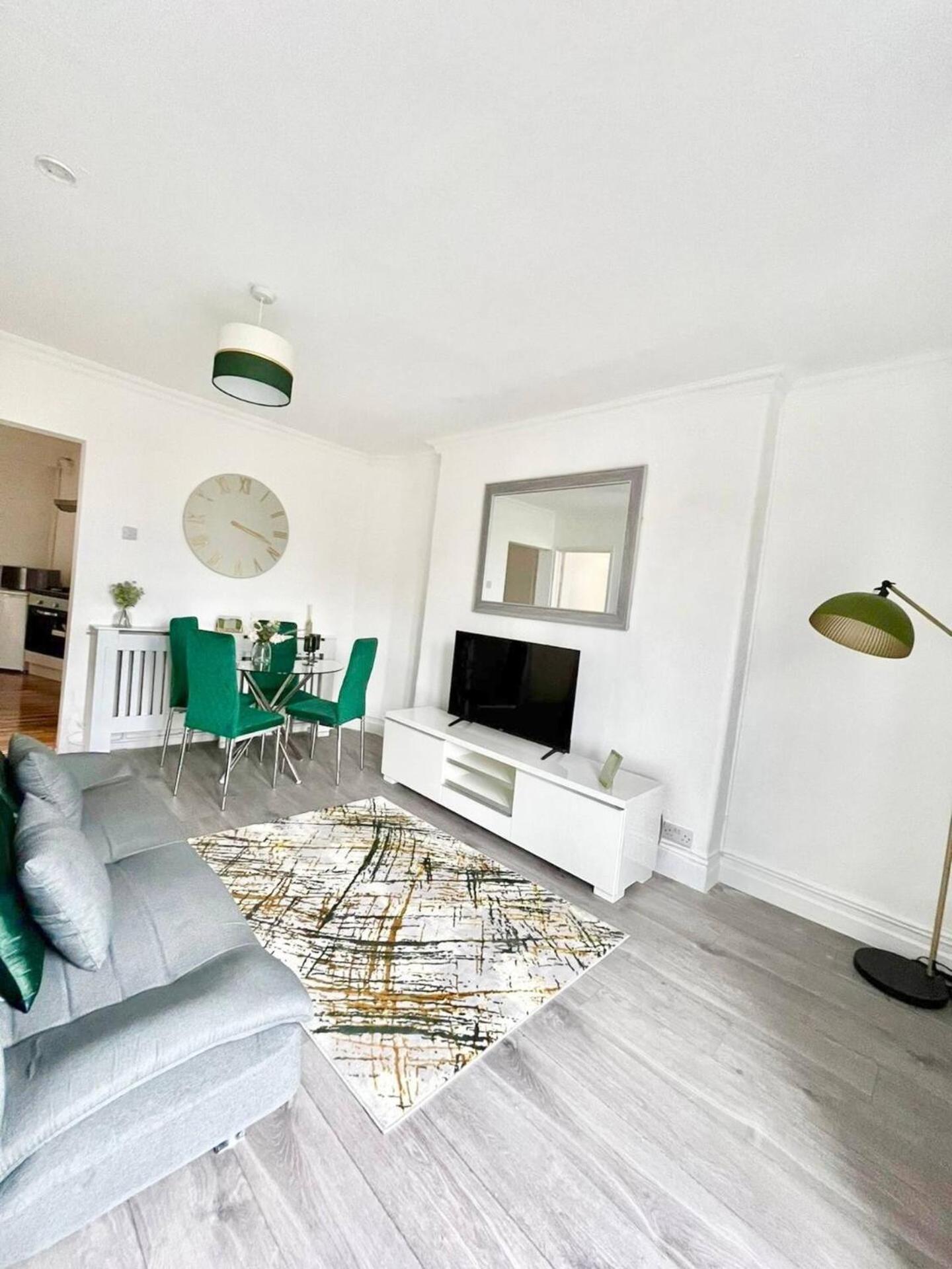 Hamilton House Apartment พอร์ตสมัธ ภายนอก รูปภาพ