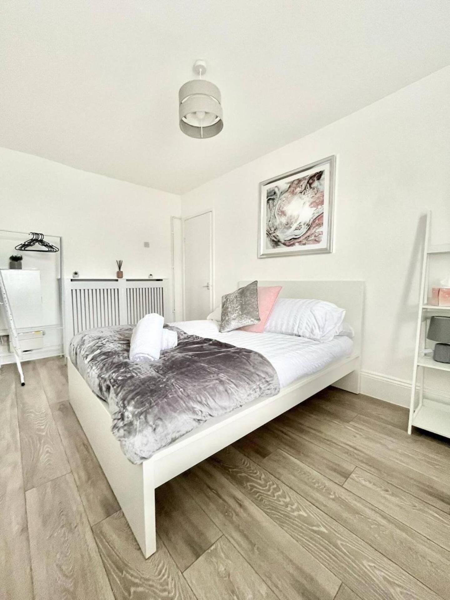 Hamilton House Apartment พอร์ตสมัธ ภายนอก รูปภาพ