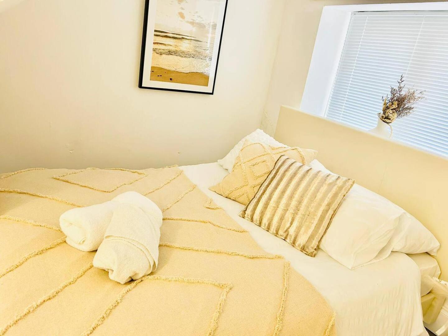 Hamilton House Apartment พอร์ตสมัธ ภายนอก รูปภาพ