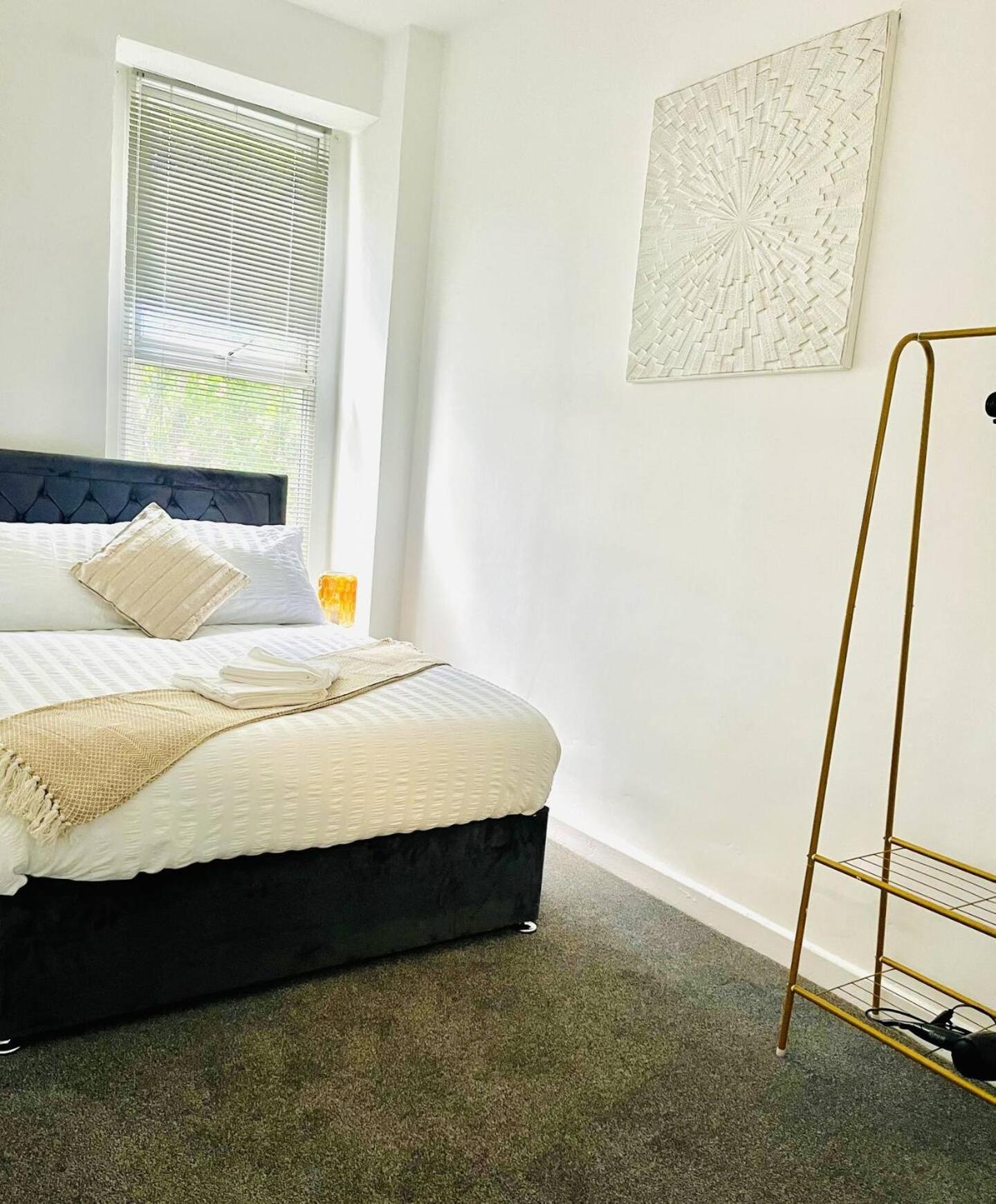 Hamilton House Apartment พอร์ตสมัธ ภายนอก รูปภาพ