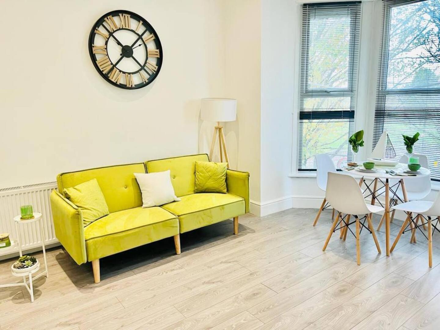 Hamilton House Apartment พอร์ตสมัธ ภายนอก รูปภาพ