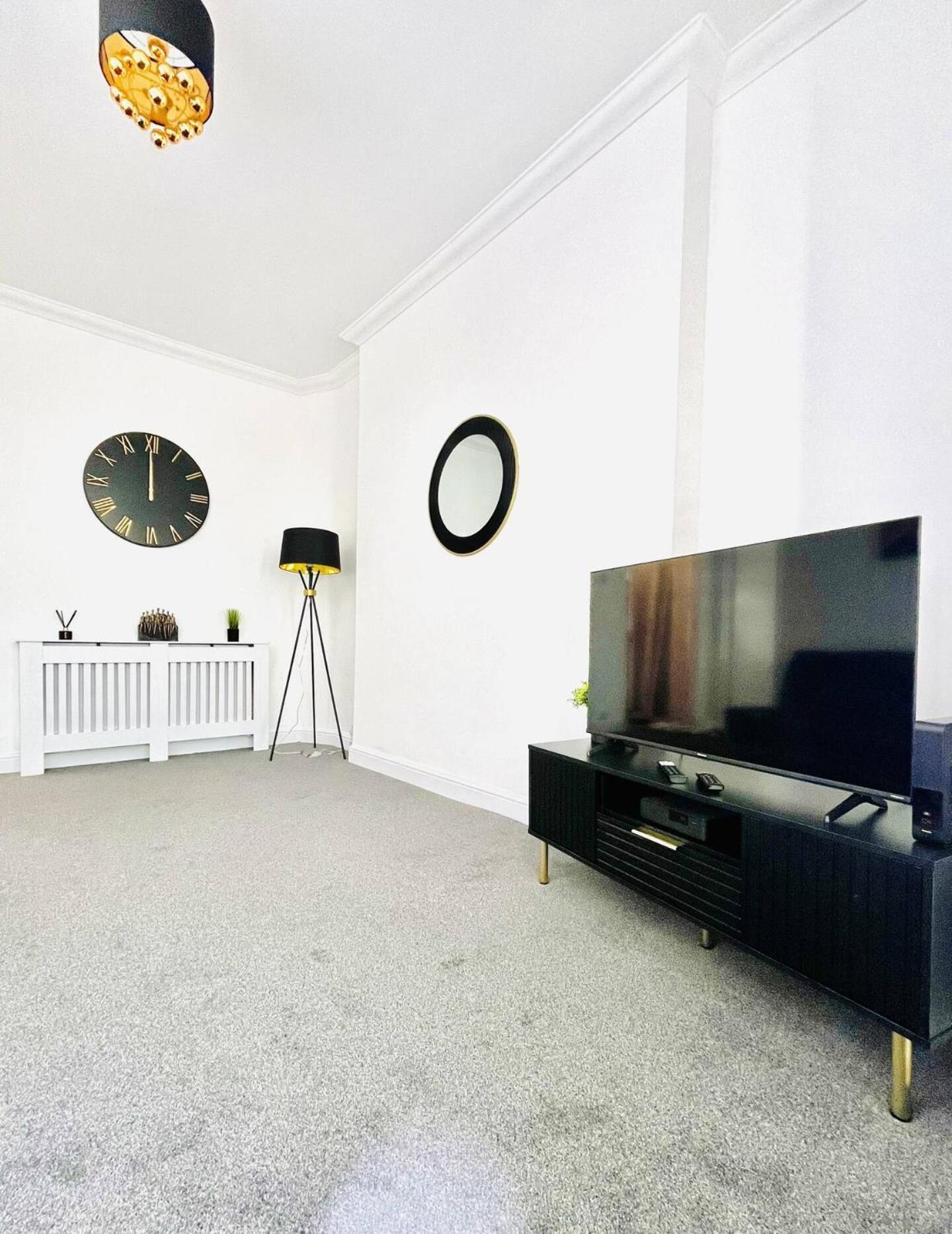 Hamilton House Apartment พอร์ตสมัธ ภายนอก รูปภาพ