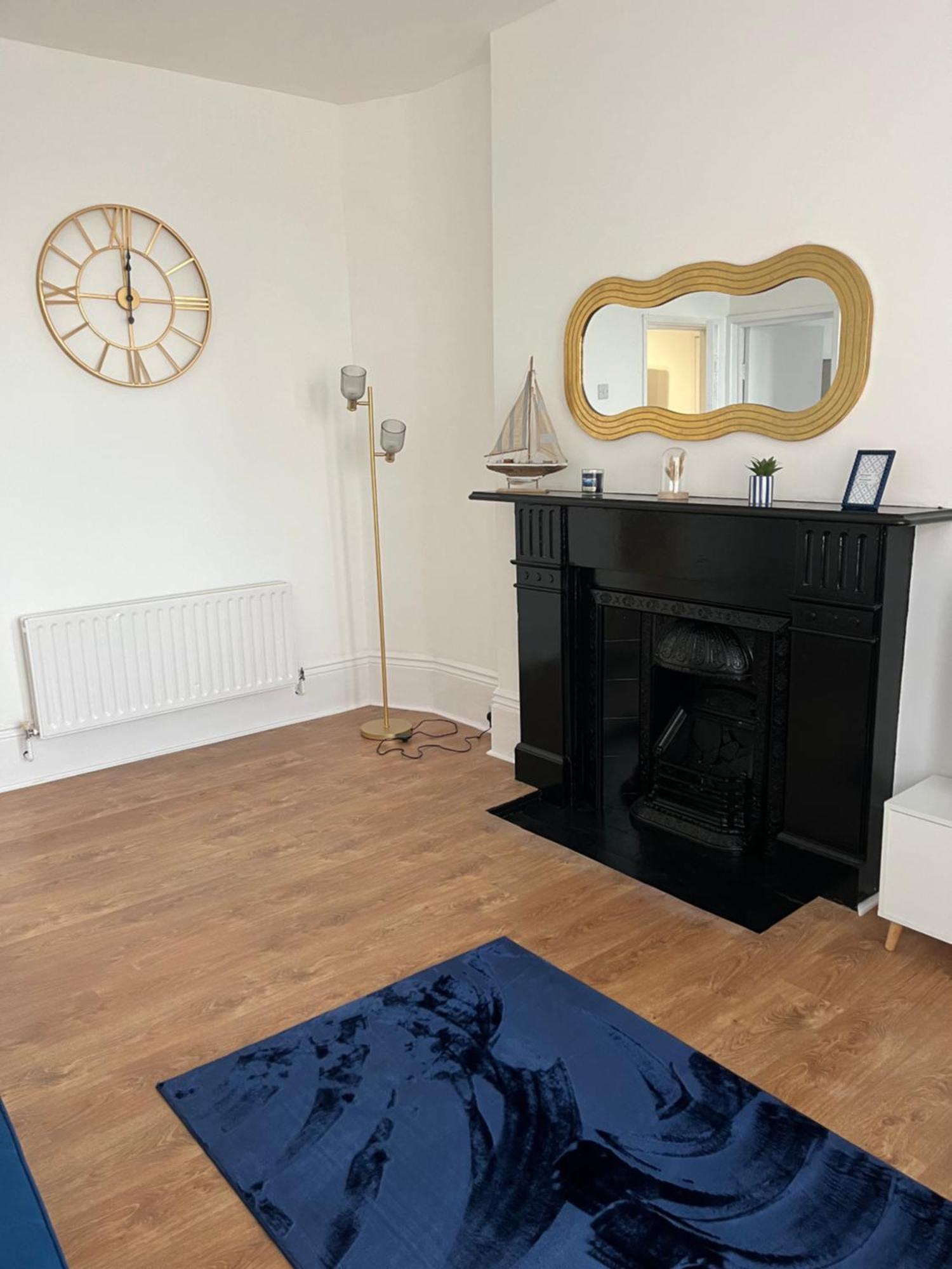Hamilton House Apartment พอร์ตสมัธ ภายนอก รูปภาพ