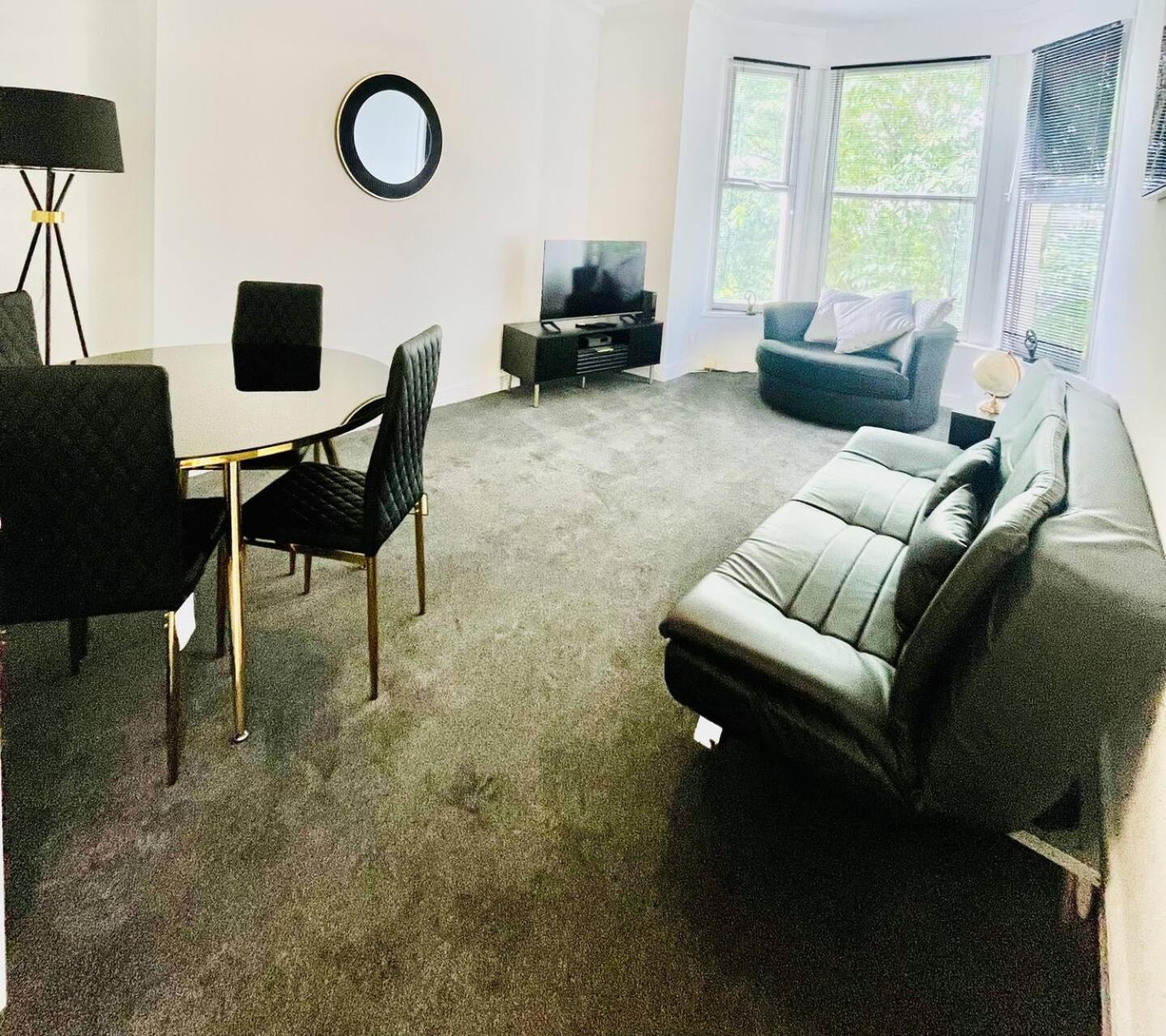 Hamilton House Apartment พอร์ตสมัธ ภายนอก รูปภาพ